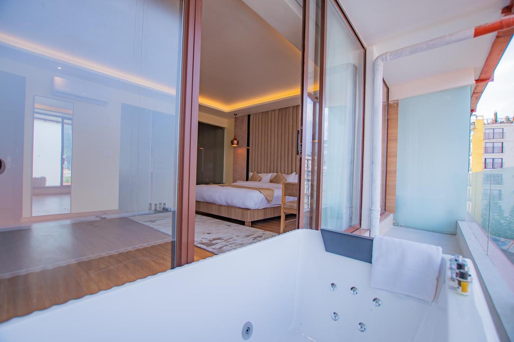 Temple Himalaya Hotel & Spa Pokhara Ngoại thất bức ảnh